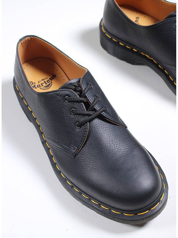DR. MARTENS Stringata Nuova