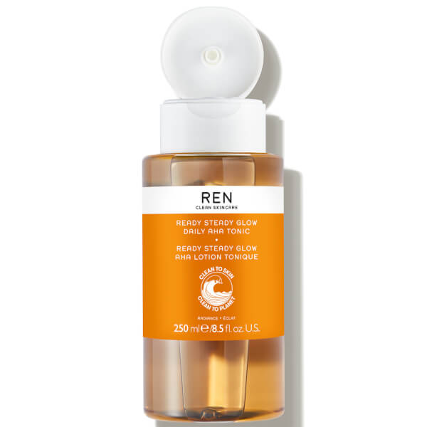 REN Clean Skincare REN Ready Steady Glow tonico uso quotidiano agli AHA Promozione temporanea