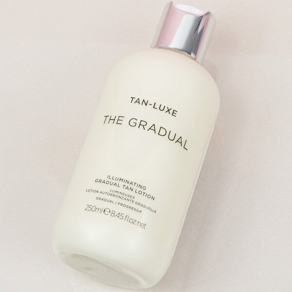 Tan-Luxe Tan-Luxe The Gradual Illuminating Tanning Lotion 250ml Moda