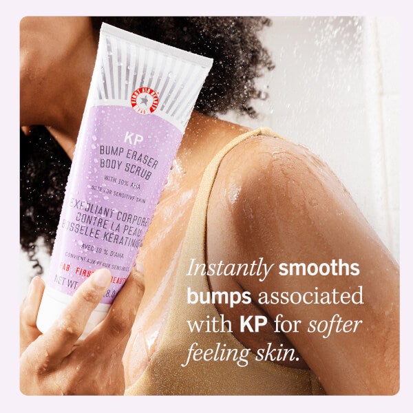 First Aid Beauty First Aid Beauty KP Bump Eraser Body Scrub con 10% AHA 226ml Offerta speciale