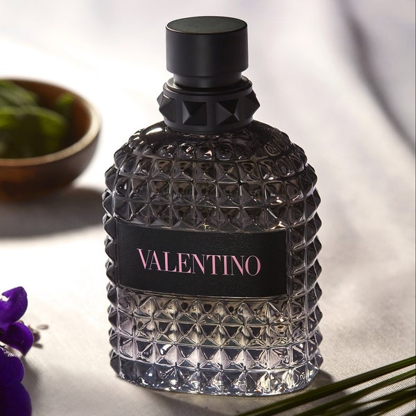 Valentino Valentino Born in Roma Uomo Eau de Toilette for Him 50ml Black Friday