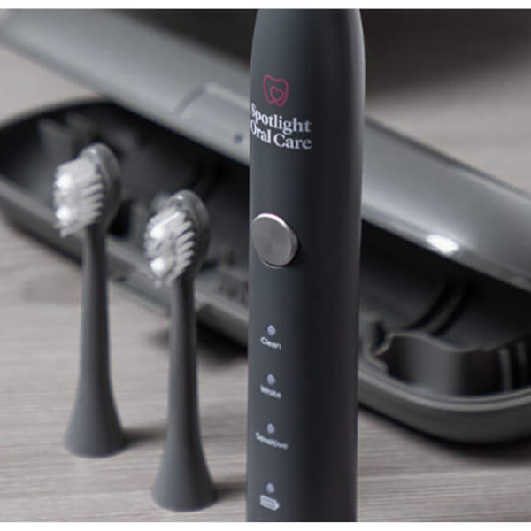 Spotlight Oral Care Spazzolino Sonic Spotlight Oral Care - Grigio Grafite Ultimi due giorni