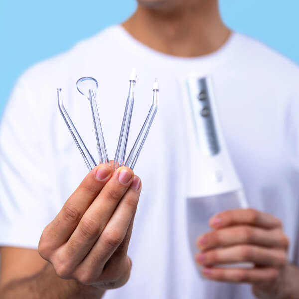 Spotlight Oral Care Spotlight Oral Care Water Flosser with UV Steriliser Tips Fino al 65% di sconto