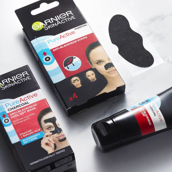 Garnier Garnier Pure Active cerotti per il naso al carbone contro i punti neri x 4 Sconti VIP