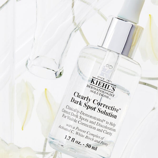 Kiehlu0027s Since 1851 Soluzione Macchie Scure Clearly Corrective™ Kiehl's (vari formati) Enormi sconti