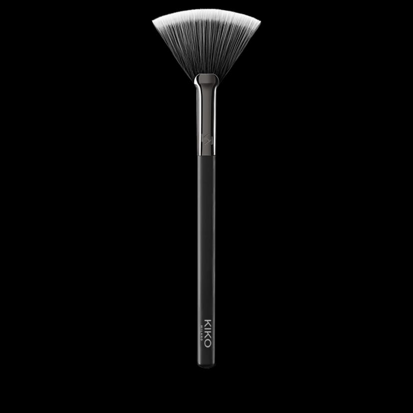 Kikocosmetics face 12 powder fan brush Hotsell