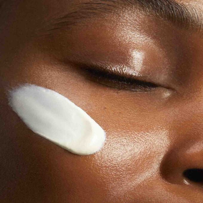 Clarins UV PLUS Antinquinamento Trasparente Offerta